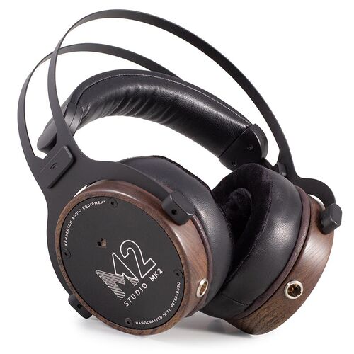 M12 Studio MK2 (Тёмный, Акация)